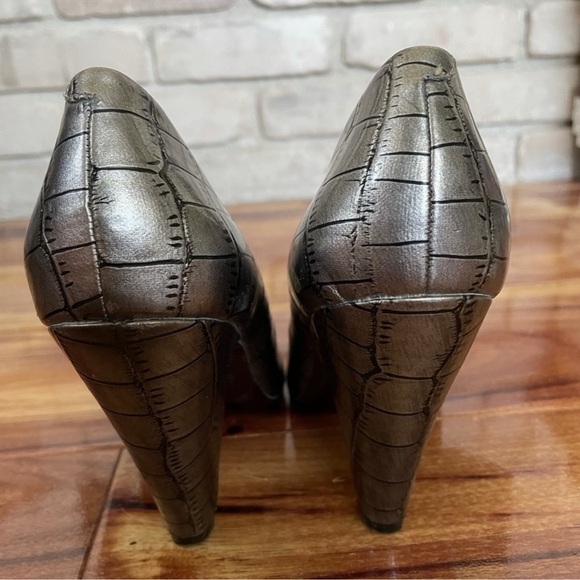 Jessica Simpson Gray Quilted Heels - Picture 5 of 5